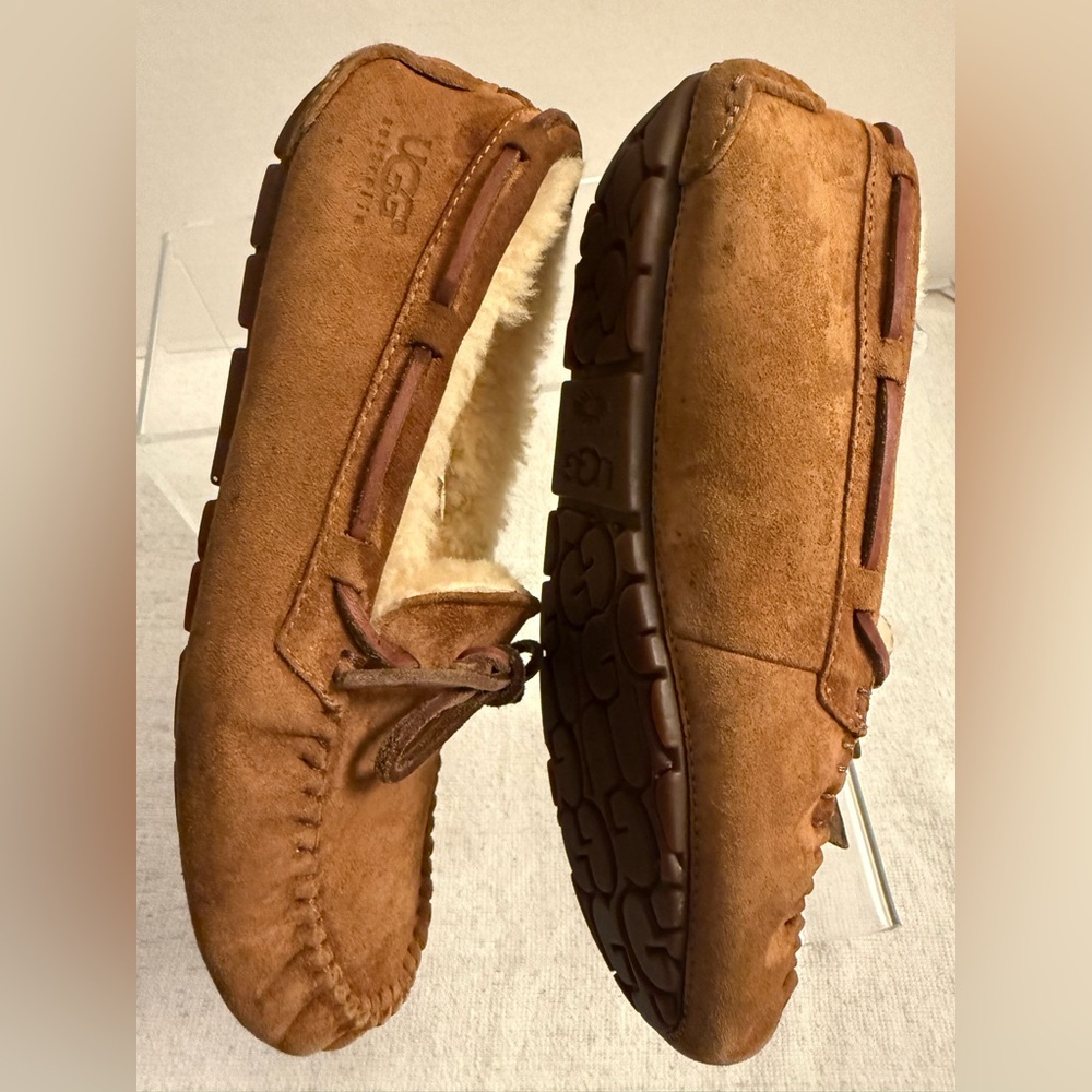 UGG Australia Suede Moccasin Slippers | Women’s Size 7 | Cozy Shearling Lined - Picture 7 of 10